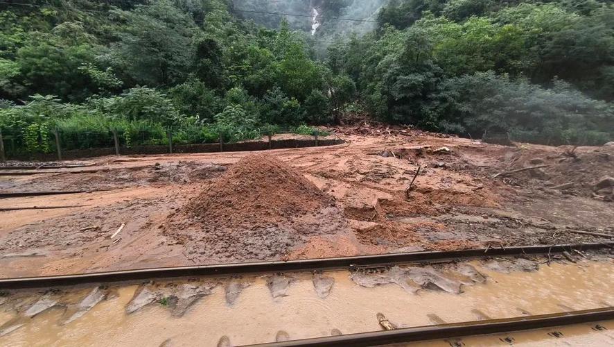 四川铁路桥发生垮塌,四川铁路桥发生垮塌事故